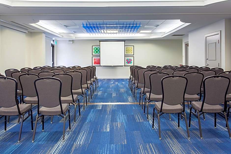 Holiday Inn Express & Suites Mississauga-Toronto Southwest By IHG