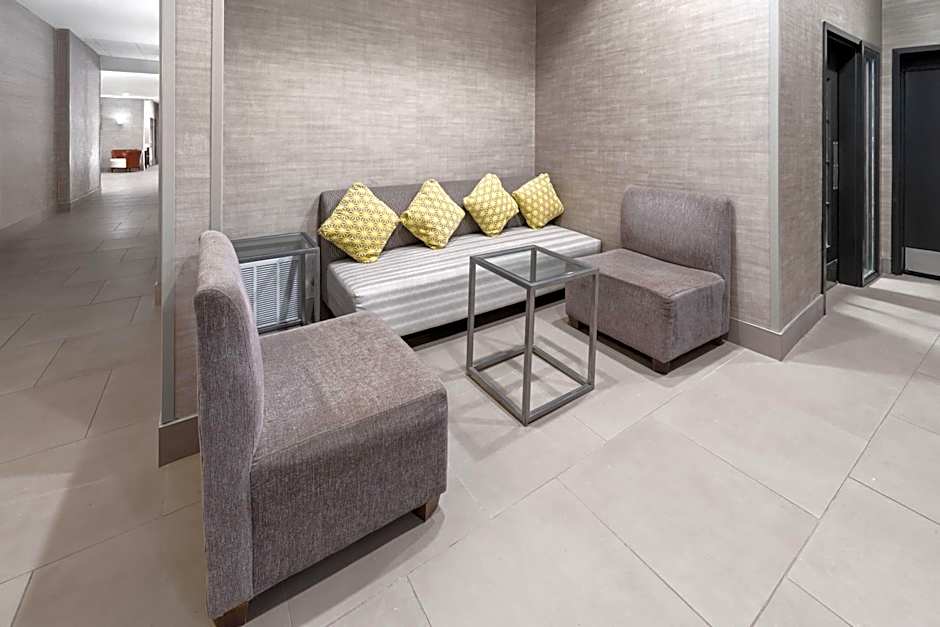 La Quinta Inn & Suites by Wyndham Ruidoso Downs