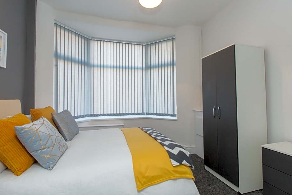 Townhouse @ 58 Brooklyn St - Crewe