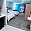 Holiday Inn Express Kenedy By IHG