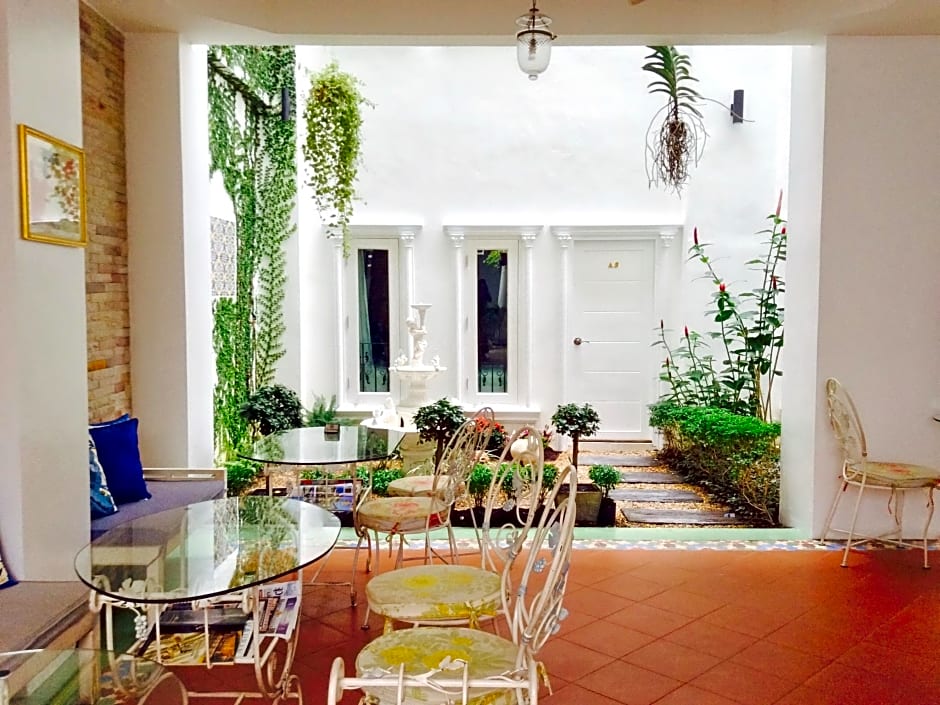 Casa Blanca Boutique Hotel Phuket