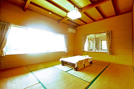 Quadruple Room with Shared Bathroom