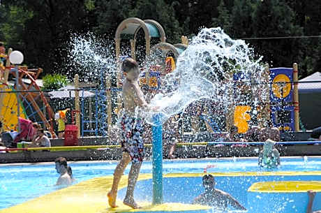 Apartment with Shower