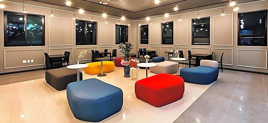 CM Park Hotel