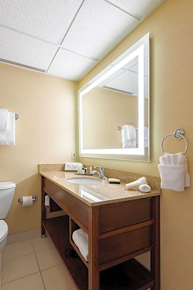 Wyndham Omaha/West Dodge