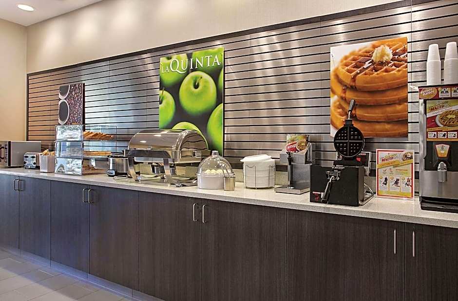 La Quinta Inn & Suites by Wyndham Chattanooga - Lookout Mtn