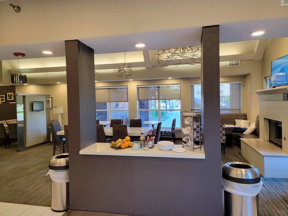 Residence Inn by Marriott Indianapolis Airport