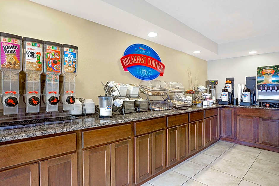 Baymont by Wyndham San Marcos