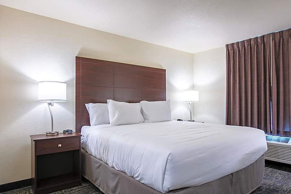 Cobblestone Inn & Suites - Pine Bluffs