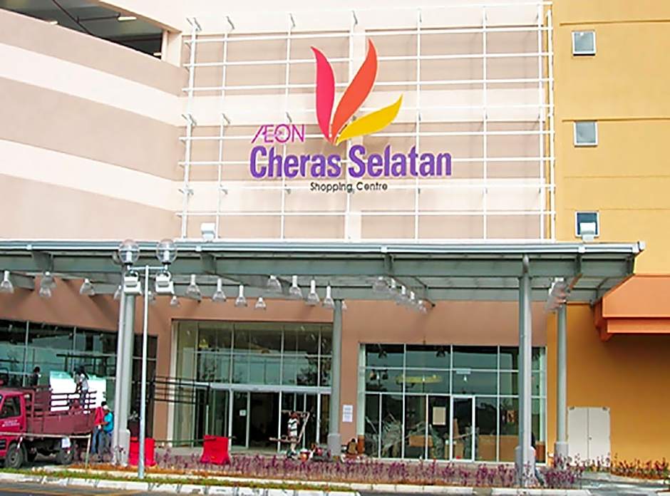 Smile hotel C180 Cheras Selatan