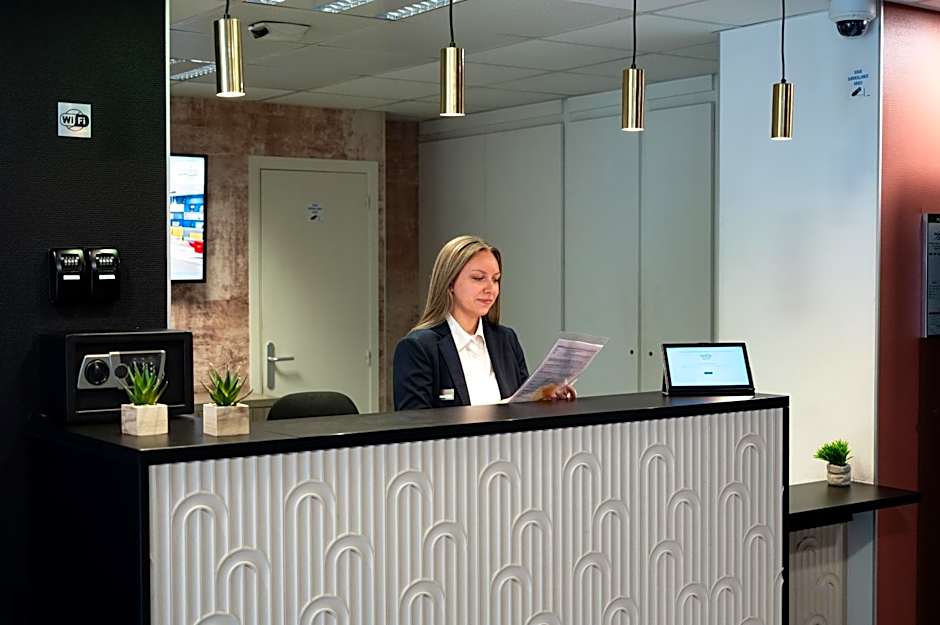 Nemea Appart Hotel Quai Victor Tours Centre