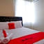RedDoorz near Millenium Waterpark Palu