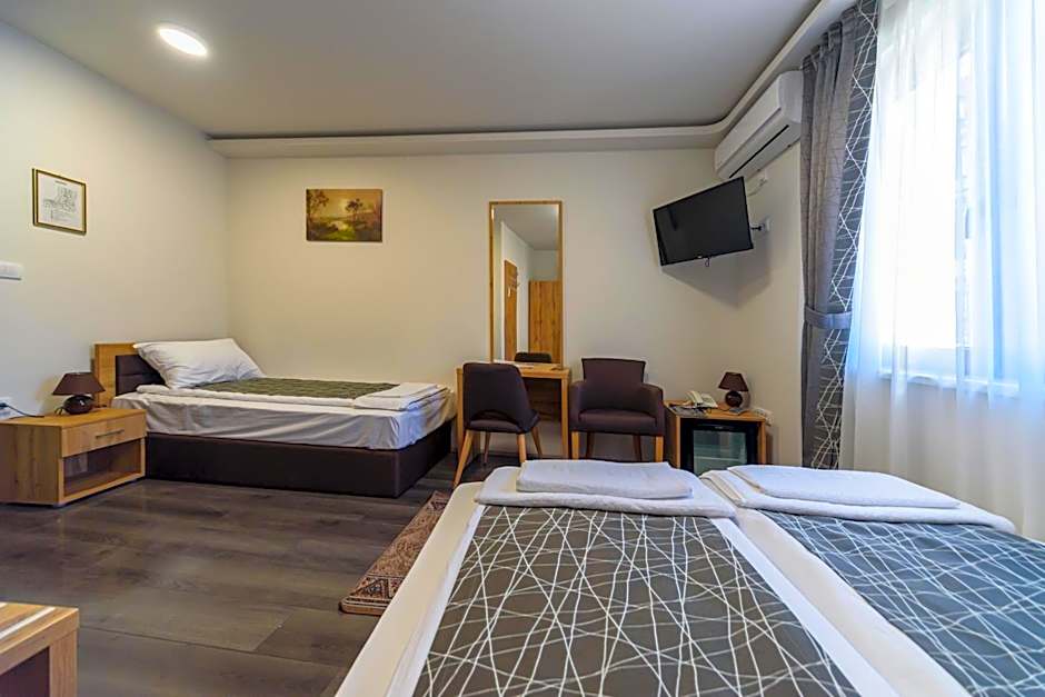 Garni Hotel Mala Moskva