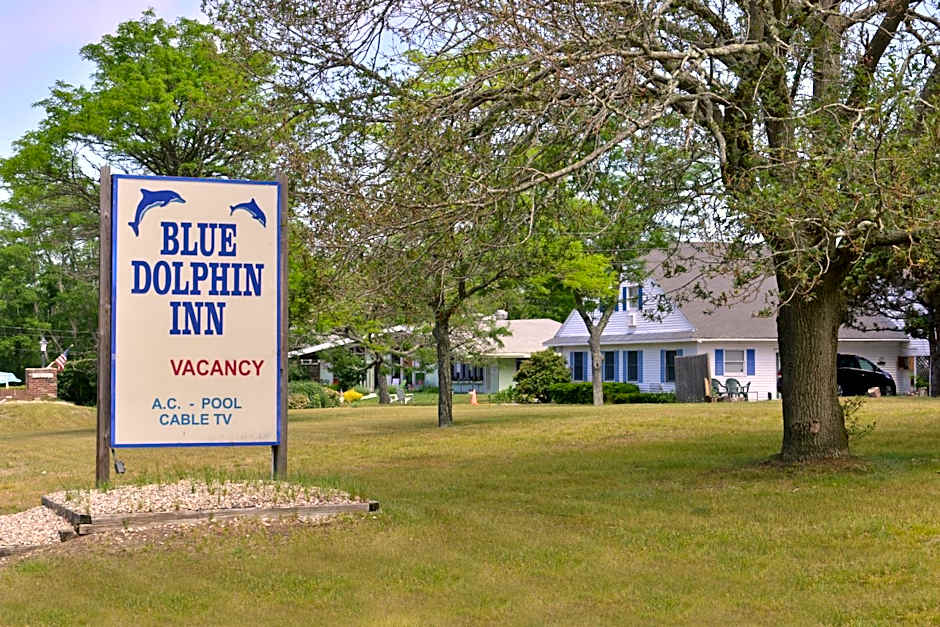 Blue Dolphin Inn