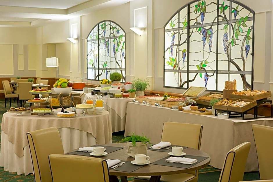 Starhotels Business Palace