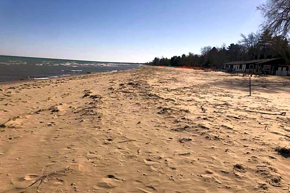Sunrise Beach Oscoda @ Surfside