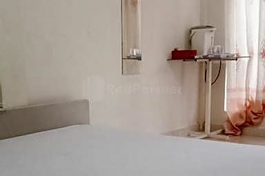 Wisma Pinggir Mitra RedDoorz