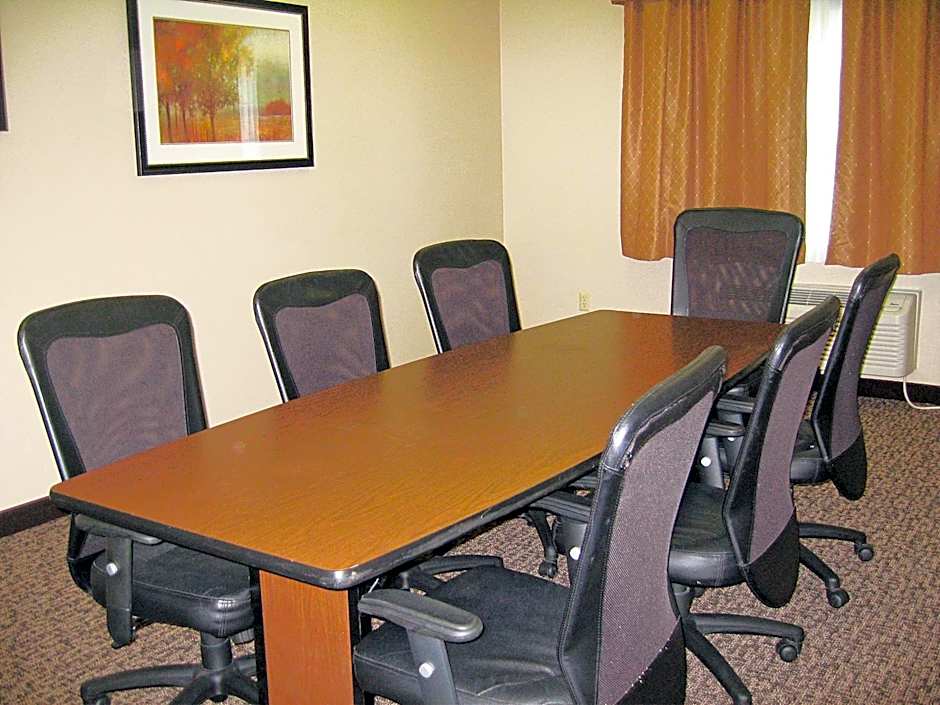 Savanna Inn & Suites