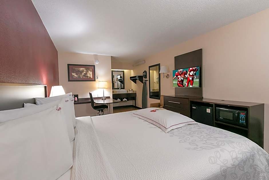 Red Roof Plus+ Columbus The Ohio State University