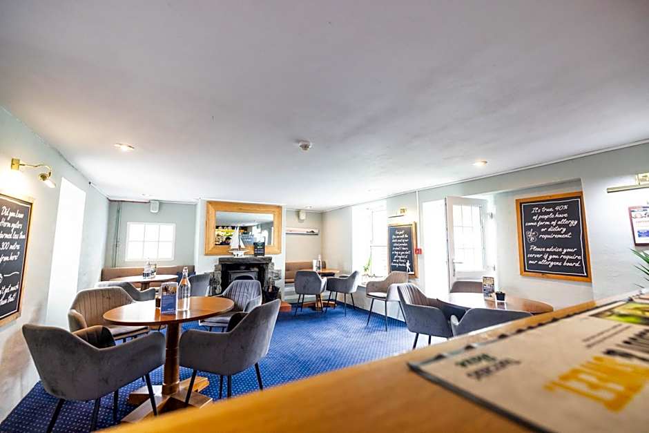 The White House Hotel