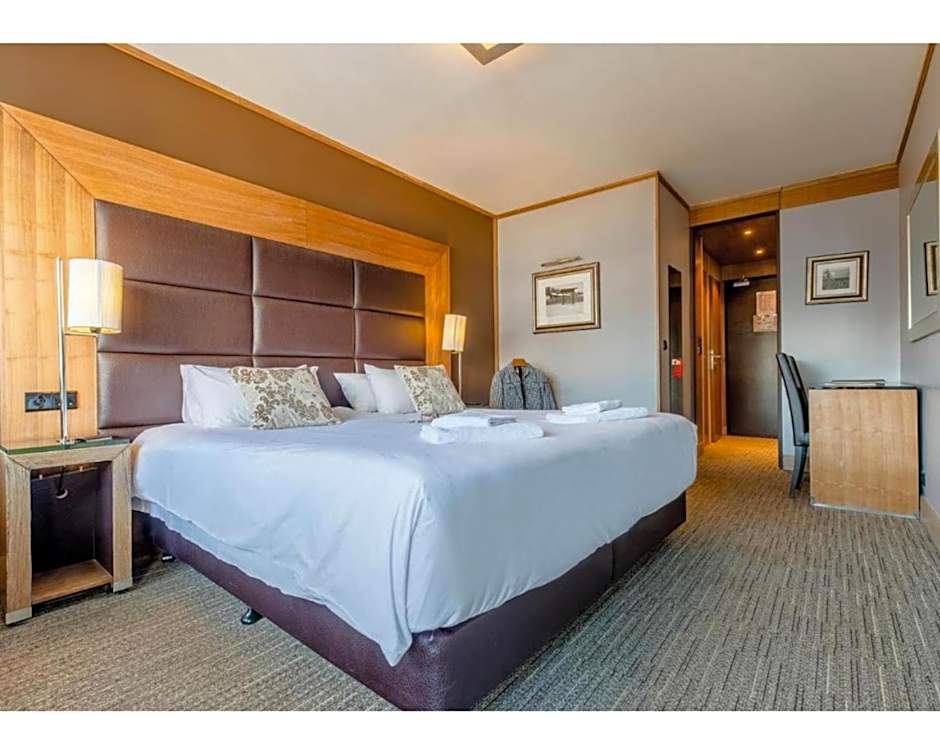 Chambre Hôtel Ibiza Spa - Hammam - Jacuzzis - Piscine Chauffée