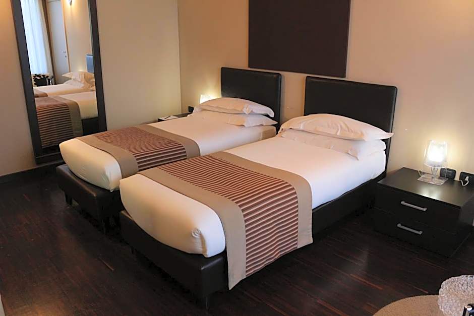 OneMhotel