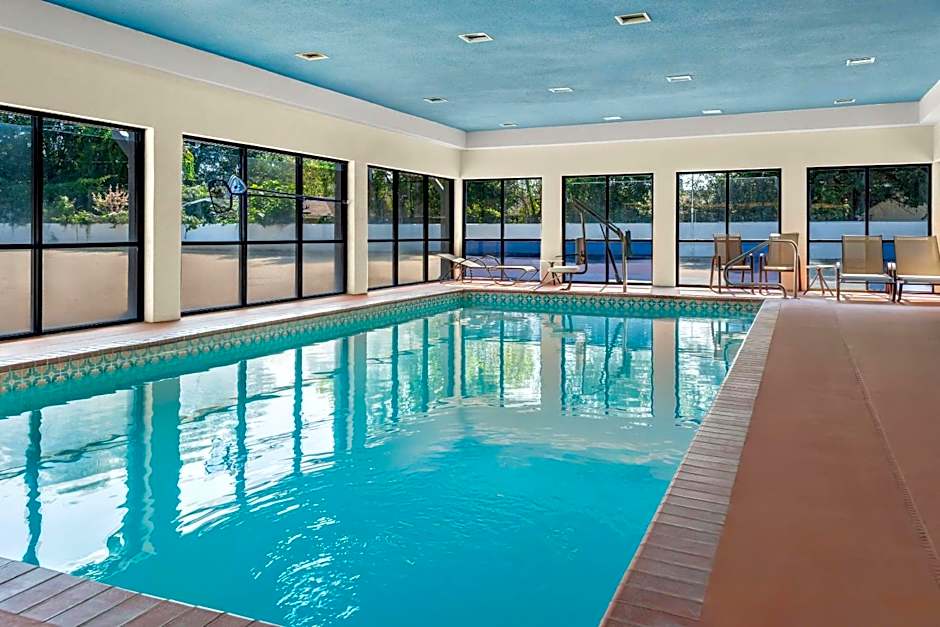 Quality Inn & Suites Lafayette