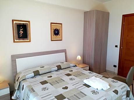 Double Room wih External Private Bathroom