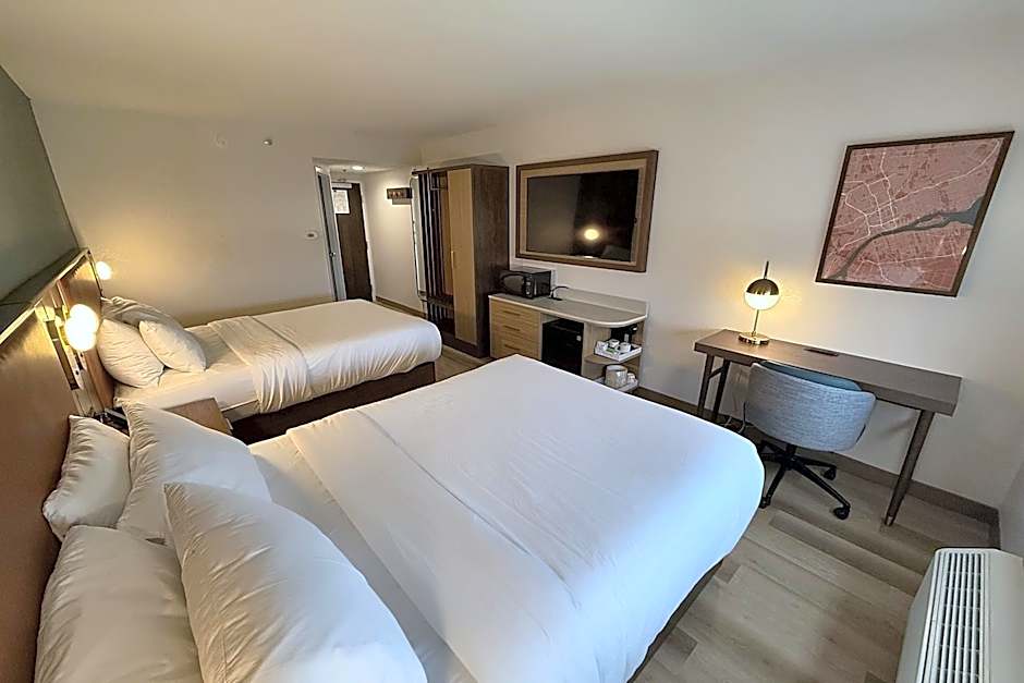 Radisson Hotel Detroit Metro Airport