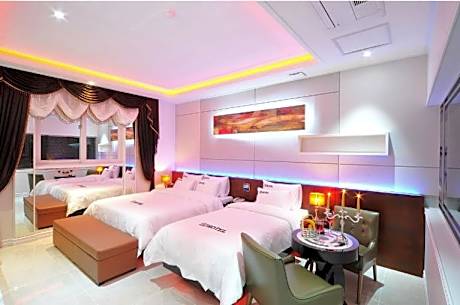 Superior Double or Twin Room