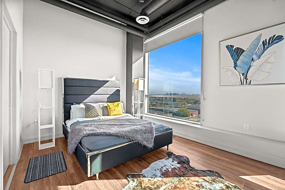 Bright Suites Finch West steps to Metro by hotel DUKE