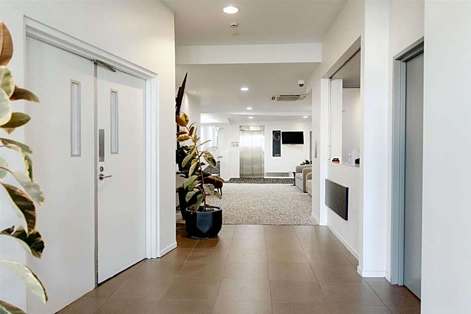 Punthill Essendon Grand Hotel