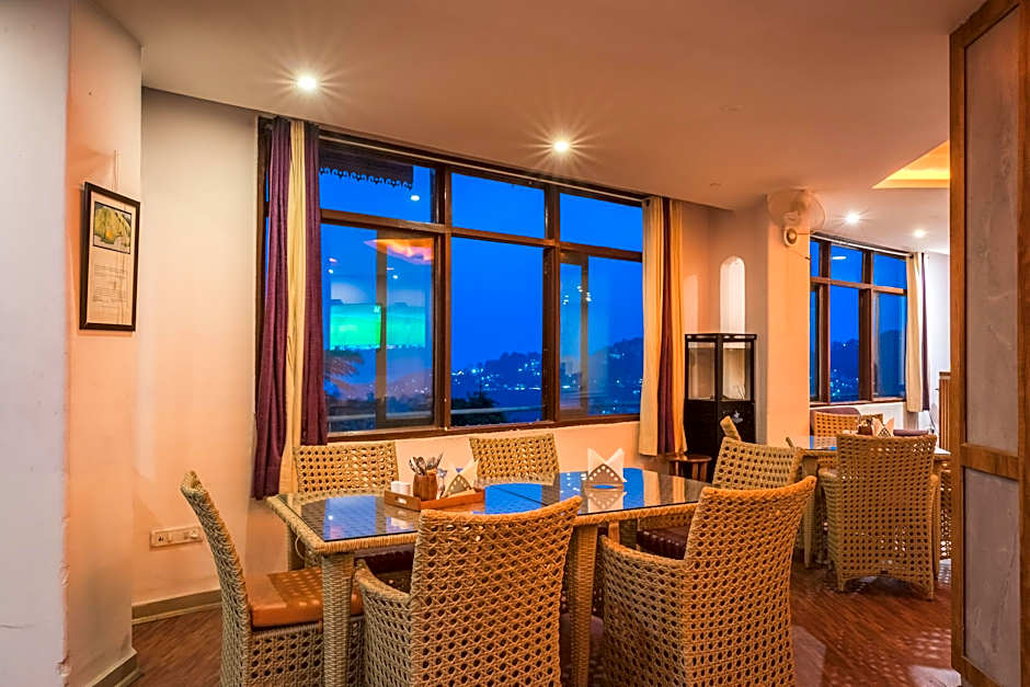 Tripli Hotels M & Resort