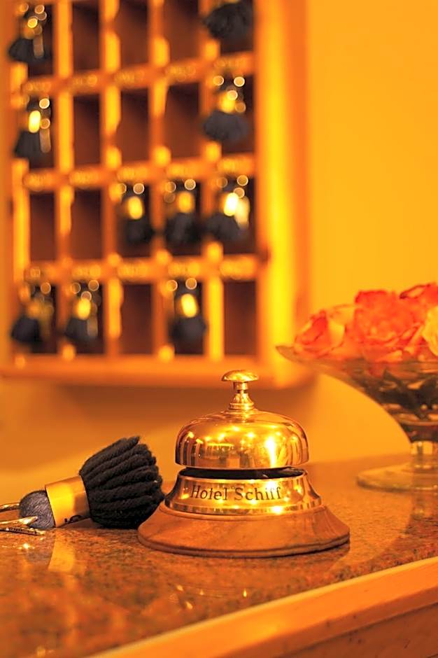 Das Schiff in den Bergen