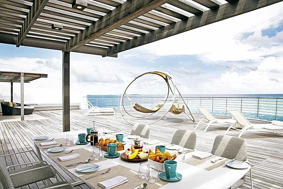 Jumeirah Olhahali Island