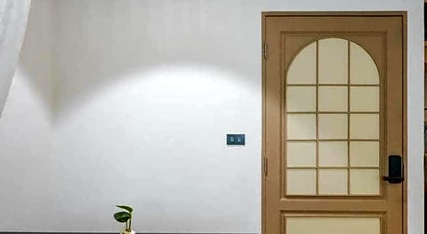 Krung Boutique Hotel