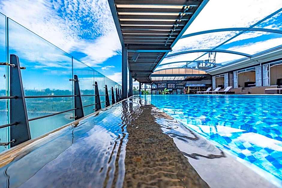 Dyne Oceano Hotel