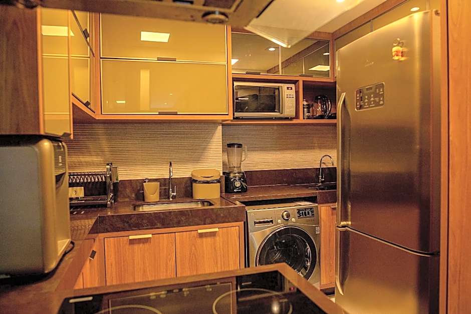 In Mare Bali Flat Marbella by Qavi