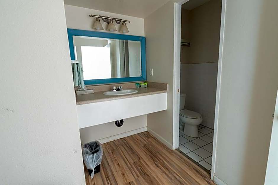 Ocean Villa Inn