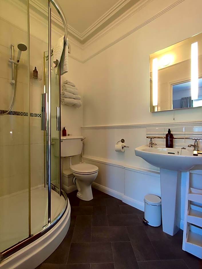 Anton Guest House Bed and Breakfast