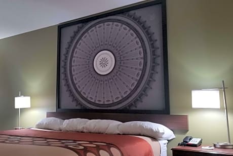 1 King Bed Studio Suite Smoking