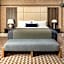 The Louie, A Davenport Hotel, Autograph Collection®