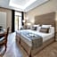 Lamaro Hotel