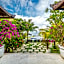 De Sapphire Cliff Villa by Danapati