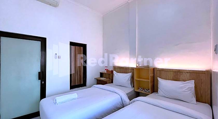 D Palma Near Lokananta Manahan Mitra RedDoorz