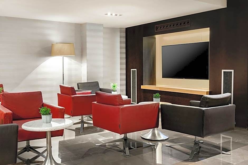 AC Hotel by Marriott Irla