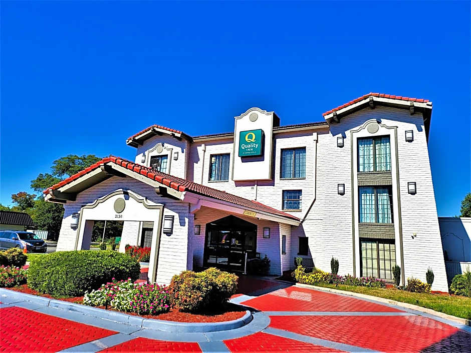 Quality Inn