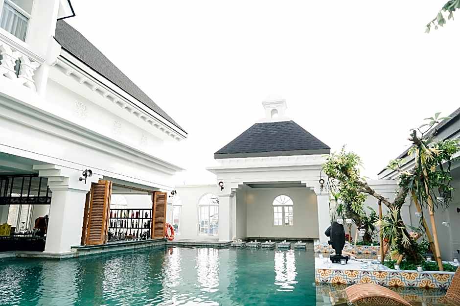 MAHALAYA The Legacy Hotel