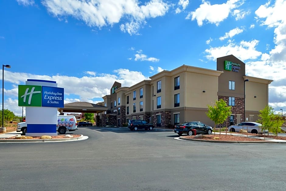 Holiday Inn Express & Suites Page Lake Powell Area By IHG