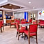 Holiday Inn Express & Suites Selma By IHG